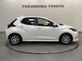 【まるごとクリーニング】シートを取り外し、車内を徹底洗浄。隅々まで丁寧に仕上げています。