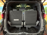 積み下ろしのしやすいデッキにはたっぷりと荷物を積み込んでいただけます。遊びから仕事まで、様々なシーンで頼れます♪