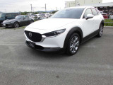 コンセプトは「人生の幅や世界観を広げるクロスオーバー」ボディサイズはCX-3とCX-5の中間となり、伸びやかな美しさと、SUVらしい力強さで、凛としたデザインに仕上げました