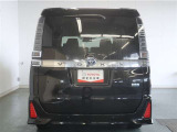 沢山乗れるのがこの車の魅力!2台で移動しないと・・・なんて時もこの車なら1台で!大活躍です♪