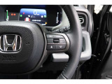 Hondaセンシングの機能のひとつ、アダプティブクルーズコントロール付!アクセルから足を離しても設定したスピードと前車との車間を保ち走行してくれます!車線維持もアシスト☆高速道路で疲労軽減ですね☆