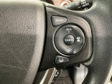 【アダプティブ・クルーズ・コントロール】予め設定した車速内でクルマが自動的に加減速。 前走車との適切な車間距離を維持しながら追従走行し、高速道路でのドライバーの疲労を軽減してくれる嬉しい機能付♪