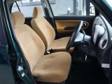 毎日の通勤やお買い物にも使いやすい運転席です!