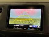 【バックカメラ】リバースにするだけで映ります、後方の安全確認や、狭い駐車場での車庫入れ、雨の日や夜間など視界の悪い時に便利です!安全にバックする為には欠かせない装備です。
