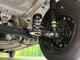 お車を安心してお乗りいただく為には、足回りの定期点検が欠かせません。サービスサポート(有償保証)では無料点検もご提供しており、安心のカーライフをお過ごしいただけるサポート体制が整っています。