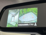 【アラウンドビューモニター】専用のカメラにより、上から見下ろしたような視点で360度クルマの周囲を確認することができます☆死角部分も確認しやすく、狭い場所での切り返しや駐車もスムーズに行えます。