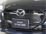 【フロントレーダーセンサー】フロントレーダーセンサーから送信される電波が前方車や障害物に反射し、もどってきた電波を検知することで制御しています。