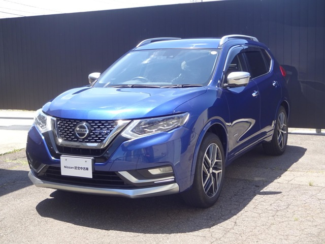 エクストレイル 2.0 AUTECH iパッケージ ハイブリッド 4WD
