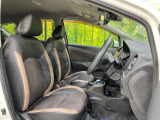 運転席シート廻りは使用感も少なく、良好な状態となっています。前オーナー様が丁寧に使っていたことがよくわかりますね。