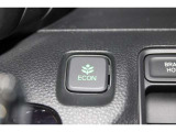 エンジン、エアコンなどを制御し低燃費な(ECONモード)に、また走りを楽しみたいとき、空調など快適性を重視したいときはスイッチOFFで通常モードに切り替えが出来ます。