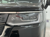 LEDヘッドライトは、点灯の瞬間から最大光量を発揮し、突然暗くなるトンネルなどでの安定感を高めます。