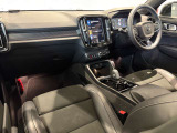 XC40 B4 AWD Rデザイン 4WD 