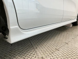 【現車確認及び来店納車のお願い】当社は県外販売を制限させて頂いております。基本は、近畿2府4県及び隣接県で、ご来店頂き現車確認及び、来店納車に限らせて頂いております。