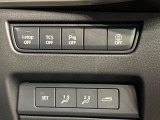 【パワーバックドア】スマートキーや運転席のボタンを押すだけでリアゲートが自動で開閉します!荷物を持っている時や、高い位置にあるバックドアを閉める際に便利な機能です♪