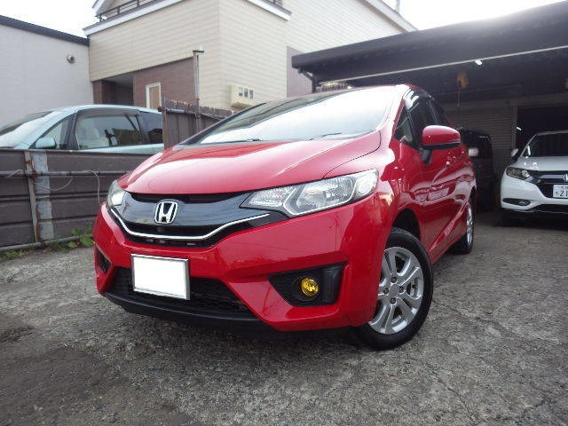 フィット 1.3 13G Fパッケージ 4WD 純正ナビ バックカメラ ETC 夏冬タイヤ