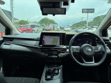 ブラックを基調とした上質な車内インテリアです!