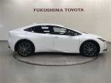 【まるごとクリーニング】シートを取り外し、車内を徹底洗浄。隅々まで丁寧に仕上げています。