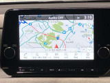 【メーカーナビ】9インチの大画面モニターを搭載し、Apple CarPlayへのワイヤレス接続やAndroid Autoにも対応。