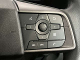 ステアリングスイッチ搭載!ハンドルひとつで手を離さなくても運転中視線をそらさなくても操作が出来て便利です♪