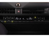 【エアコンまわり】 各操作スイッチなども使いやすい位置に配置されています。