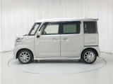 パワースライドドアなので狭いスペースでも乗り降りラクラク♪