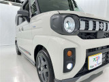 フォグランプ装着車です。暗い夜道の車両前方を明るく照らします