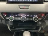 Wエアコン付きです!運転席・助手席それぞれ快適な車内でお過ごしいただけます。寒い時期には嬉しいシートヒーター付きです!