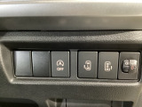 両側電動スライドドア装備!