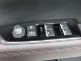 運転席のパワーウインドースイッチ部です。よく触れる場所だからこそ、使用状態があらわれますよね。ぜひこうした所もチェックしてください。