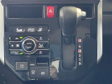 オートエアコン♪お好みの温度に設定するだけで車内を快適空間にしてくれますよ♪