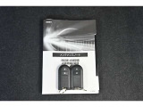 保証書・記録簿と揃っています。キーの電池は新品にお取替えしてから納車させて頂きます。