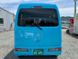 オートマ車です!!便利なキーレスです!! エアコン!パワステ!パワーウィンドウ!!