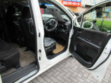 車内も広々としていますよ☆☆ホンダオートディーラーホンダ専門店♪TEL06-6744-2222☆