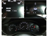 見やすさを重視したメーターまわり。運転中の視線移動も少なく、安心感があります。