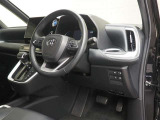 一度座って確かめていただきたい運転席
