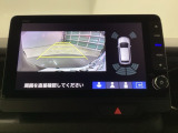 リアカメラ装備、運転に自信のない方でも安心して車庫入れができるリバース連動リアカメラが装着されています。狭い駐車場はもちろん、雨の日や夜間でもストレスなく運転していただけます。