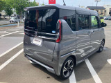 プライバシーガラスなので、中の荷物やプライバシーも保たれます。
