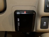 ETC装備されております。セットアップ必要ですので、総額とは別に登録費用いただきます。何卒ご理解の程お願い致します。