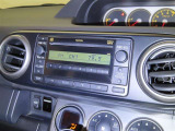 トヨタ純正CDチューナーを装備しております。