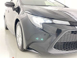明るいライトが夜道を明るく照らしてくれます。 運転する上で、道路状況をいかに早く認識できるか重要なポイントです。 白色光が暗い道も明るく照らしてくれますよ。