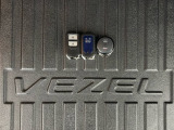 【スマートキー】持っているだけでエンジン始動や、ドアロックの開閉まで出来ちゃう賢く便利なスマートキーを装備!イモビライザーでセキュリティー対策もOK!
