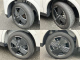 155/65R14 純正アルミホイール装着。