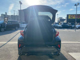 彦根インターからお車で3分とアクセス便利!近くには有名観光地の彦根城もありますので、観光と合わせてのご来店も良いですね♪活気溢れる自慢のスタッフがお客様のご来店をお待ちしております!