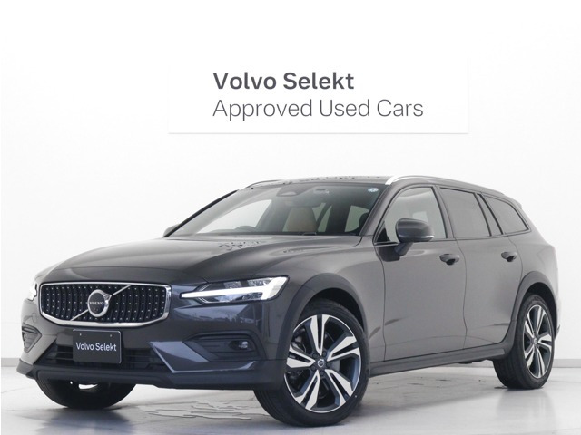 V60クロスカントリー アルティメット B5 AWD 4WD