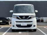 一年間走行距離無限の保証付車、全国3000ヶ所で対応可能。最長2年延長も可能です。