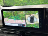 【アラウンドビューモニター】専用のカメラにより、上から見下ろしたような視点で360度クルマの周囲を確認することができます☆死角部分も確認しやすく、狭い場所での切り返しや駐車もスムーズに行えます。