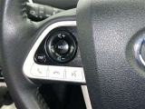 ステアリングスイッチ装備!運転しながら手元でオーディオの操作などができます。
