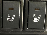 【シートヒーター】寒い日に重宝するシートヒーター!エアコンより早く温まってくれるので寒がりの人も安心ですね♪エアコンの温風は乾燥するから苦手、という方にもをおすすめです。