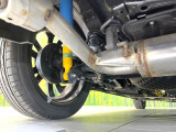 お車を安心してお乗りいただく為には、足回りの定期点検が欠かせません。サービスサポート(有償保証)では無料点検もご提供しており、安心のカーライフをお過ごしいただけるサポート体制が整っています。