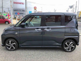 納車前にはプロのメカニックが点検、整備を行いますので安心してお乗り頂けます。